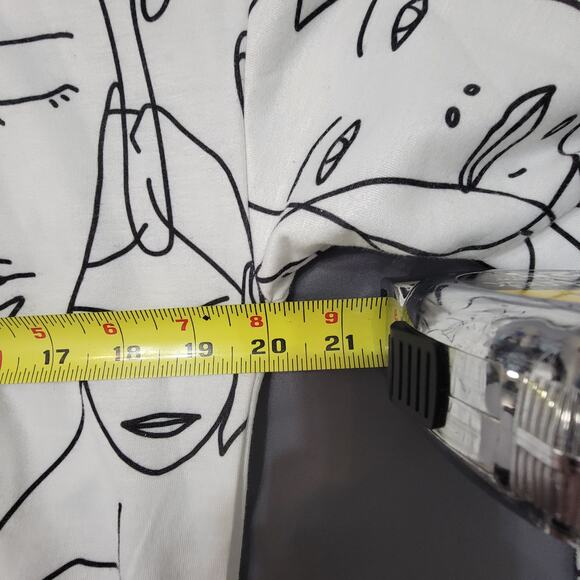 Abstract Face Line Art Print Sweatshirt White Graphic Crewneck Medium - Picture 4 of 6